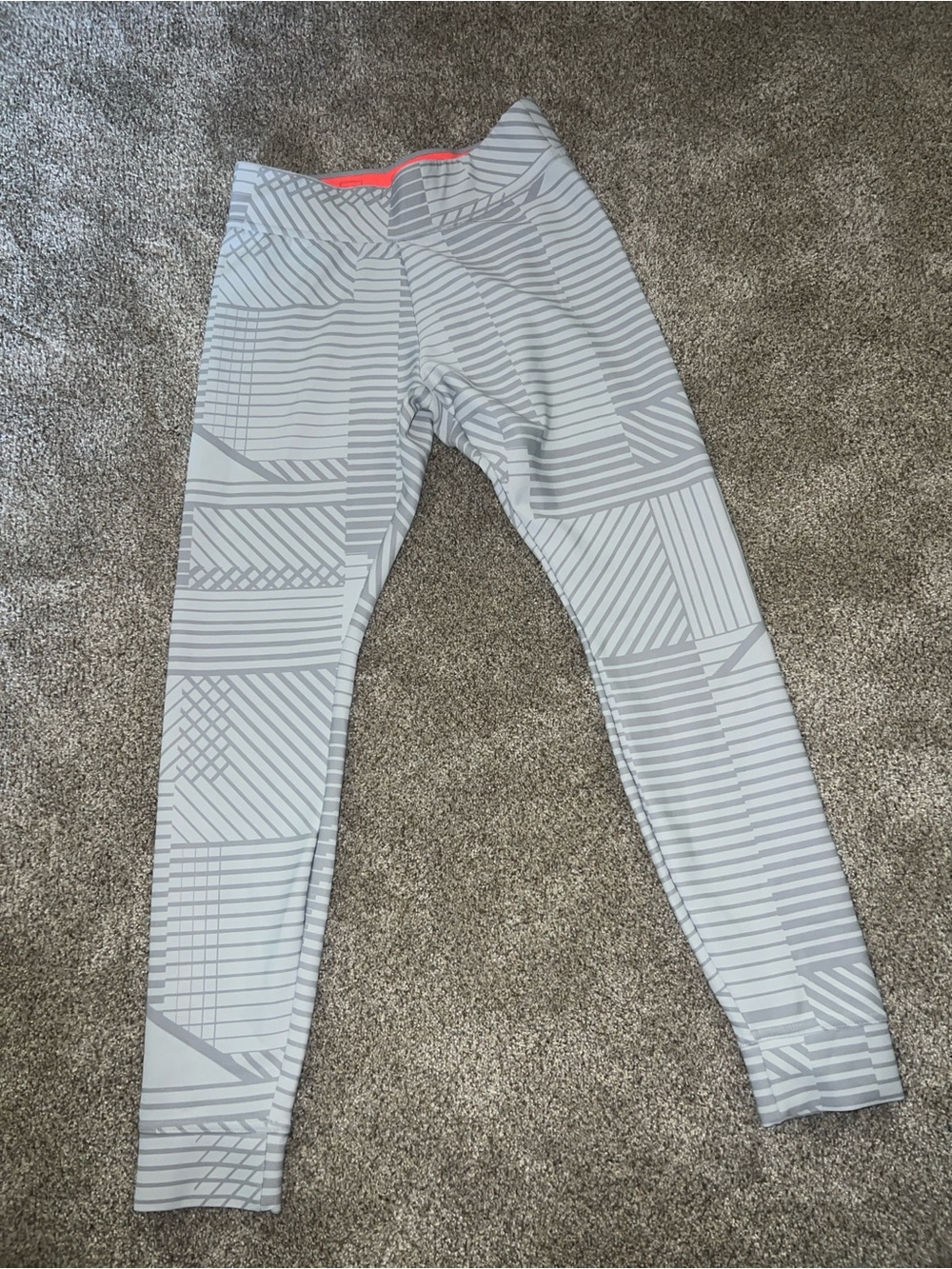 Women’s Nike Tennis Lightweight Gray Patterned Leggings
